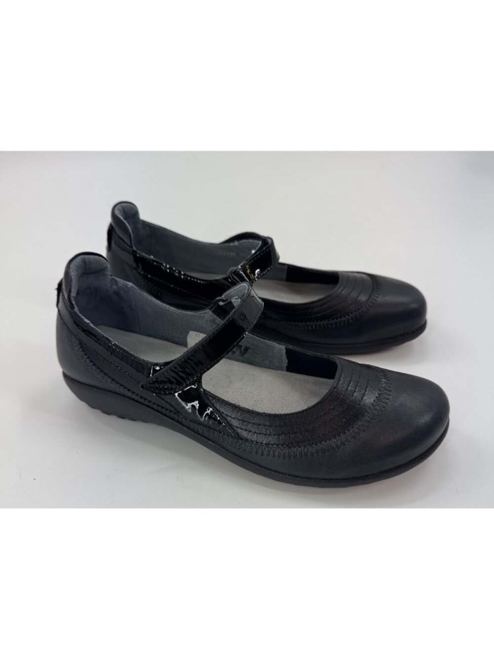 Naot Kirei Black Mary Jane Leather Shoes Size US 8 EU 39 Hook & Loop Strap